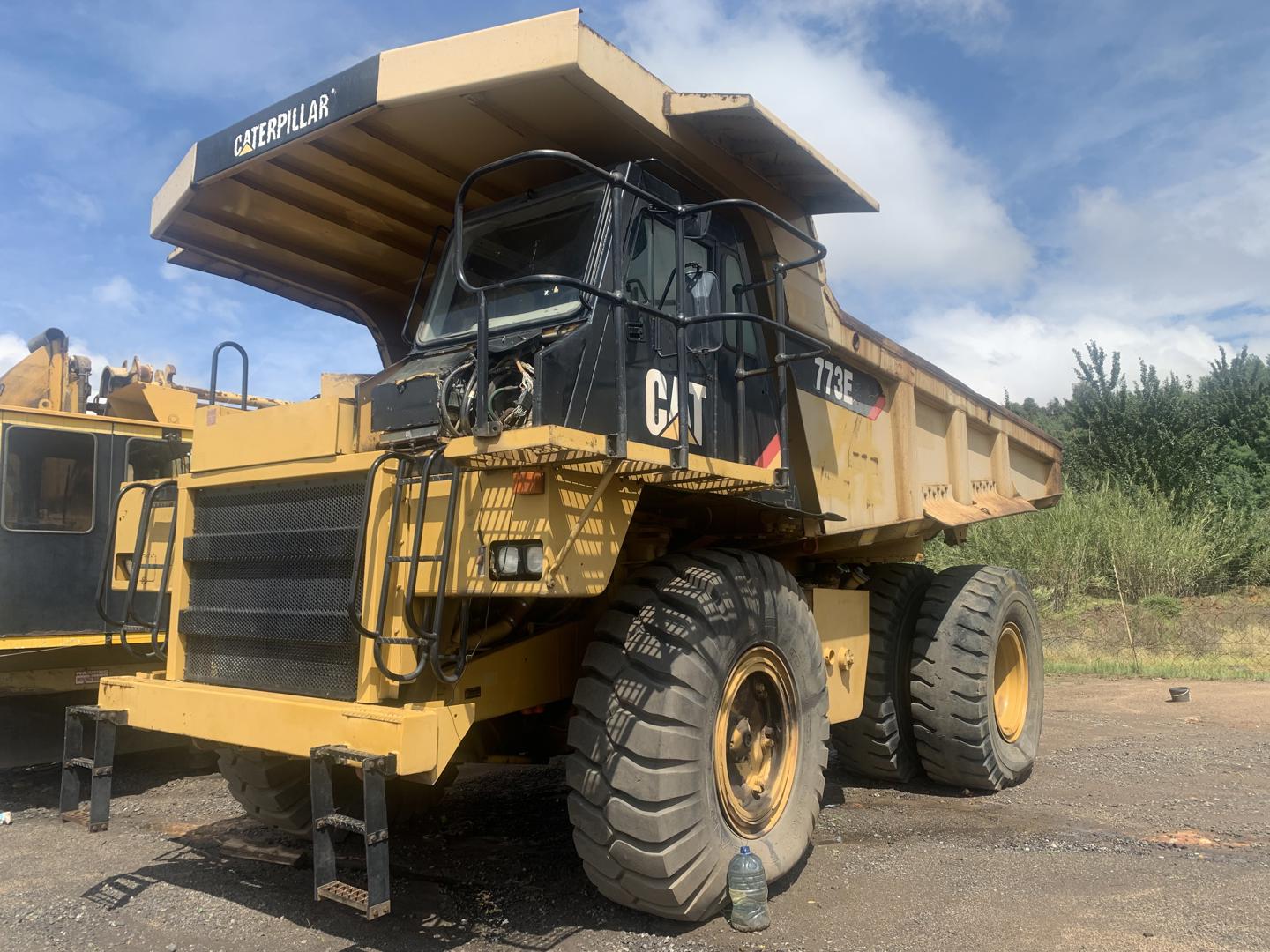  CAT 773E Dumper